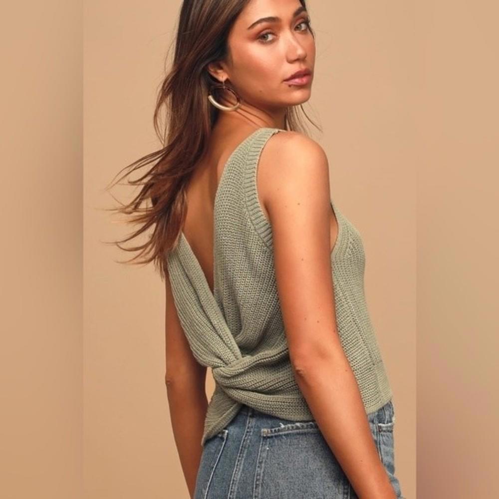 EUC Lulus Let’s Get Away Sage Green Knit Twist Knot Back Crop Top Size Small